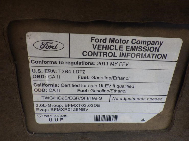 2011-ford-escape-image-12