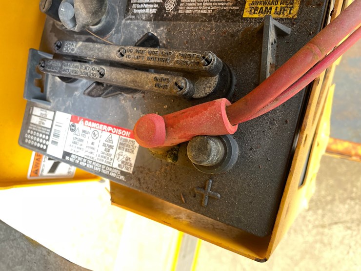 #7512-•-(m-1)-2021-haulotte-3522a-electric-towable-man-lift-image-47