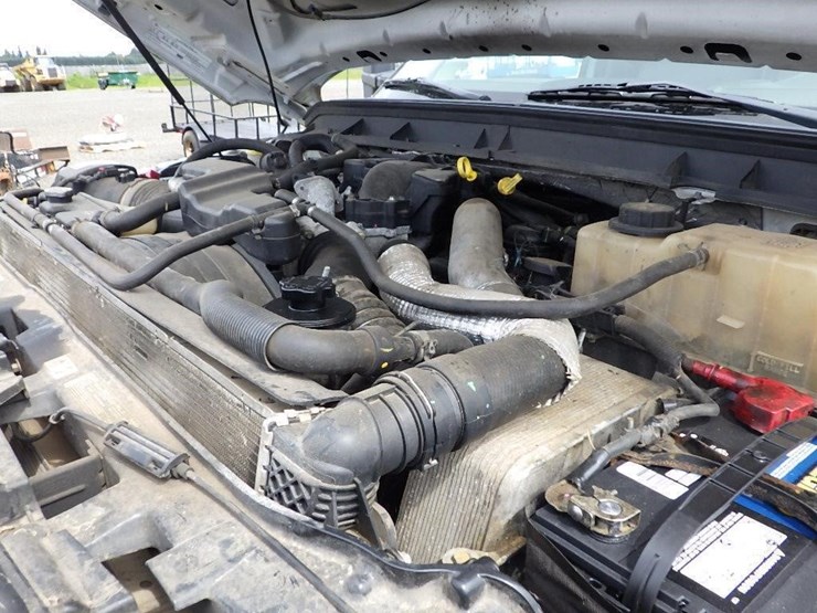 2011-ford-f550-image-12