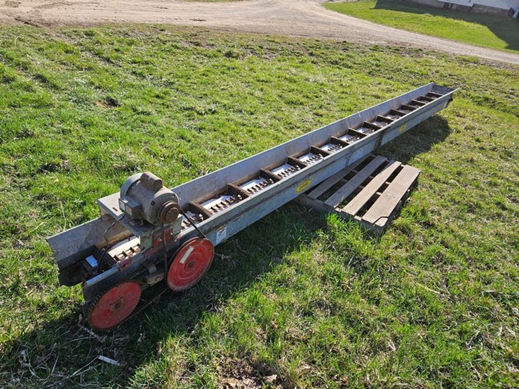 #559-•-loyal-20'-elevator-image-3