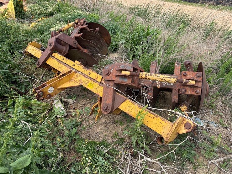 #45265-•-w&a-levee-plow-image-1