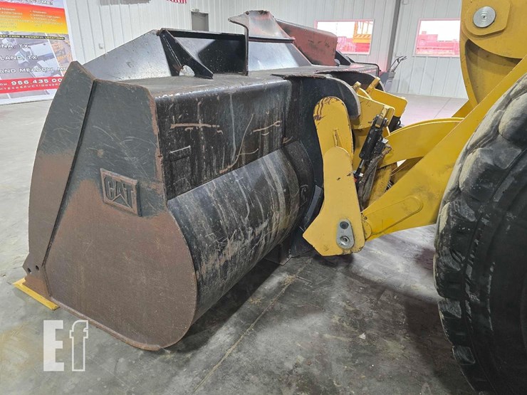 2021-caterpillar-920-image-12