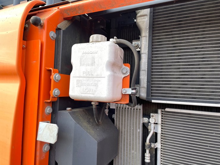 doosan-dx225-lc-image-35