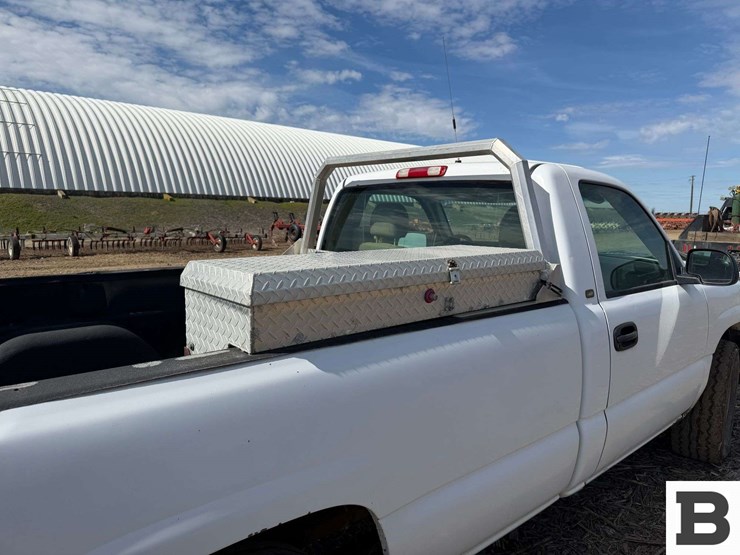 2005-chevrolet-silverado-1500-image-18
