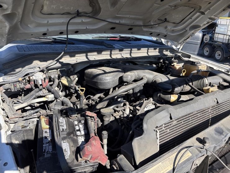 2010-ford-f450-image-9