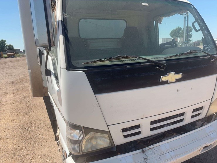 2006-chevrolet-w3500-image-11