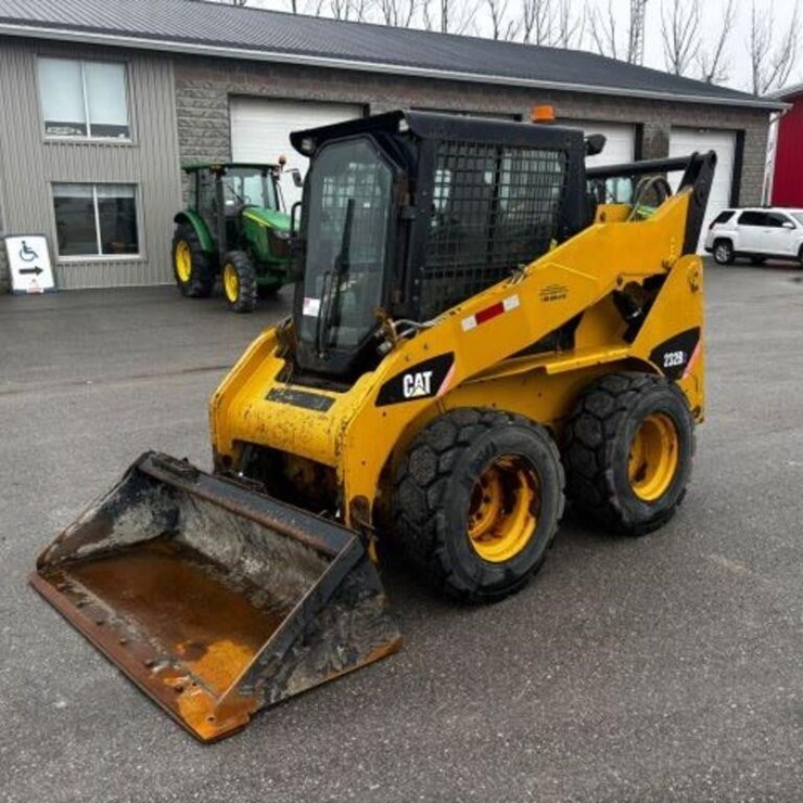 2009 CATERPILLAR 232B2