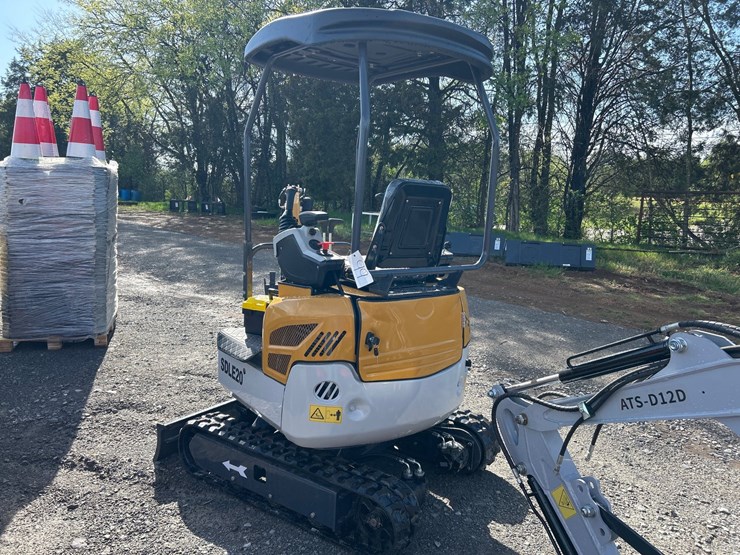 #99-•-2026-sdlanch-sdle20-diesel-mini-excavator-image-4