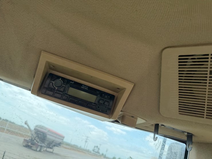 1998-john-deere-8300-image-61