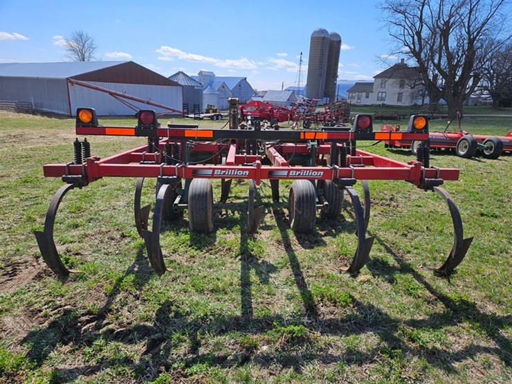 #515-•-brillion-sb-91-9-shank-chisel-plow-image-4