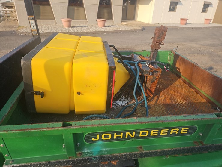 john-deere-progator-2030-image-13