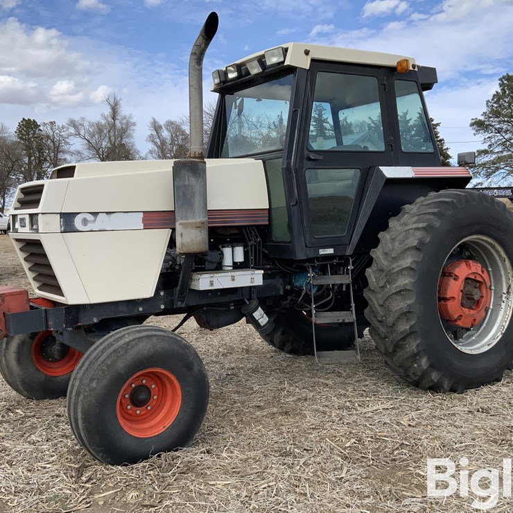 1984 Case 2594 2WD Tractor