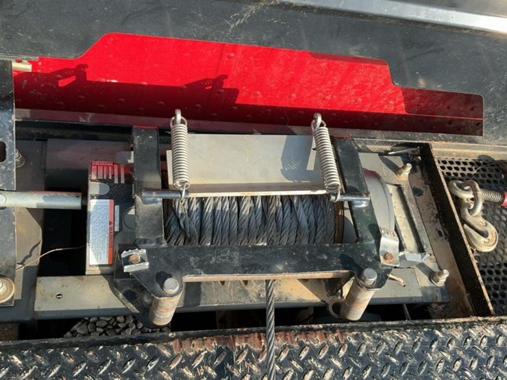 2021-peterbilt-337-image-55