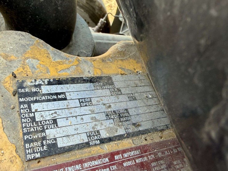 1990-peterbilt-377-image-35