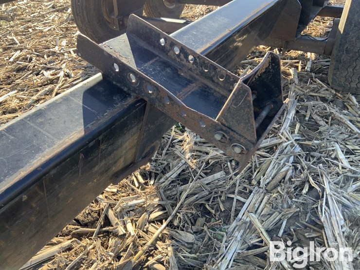 2016-road-runer-hd-42-header-trailer-image-17