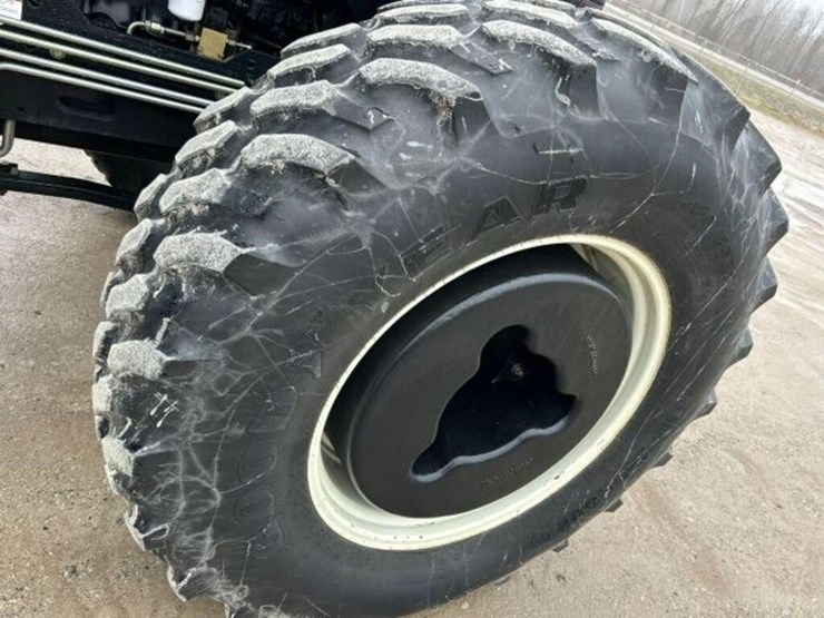 new-holland-tv6070-image-65