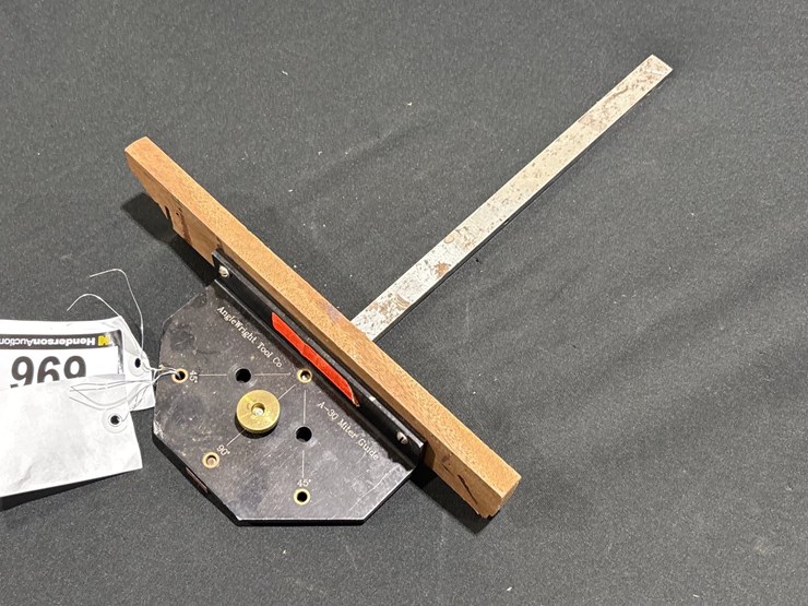 #696-•-precision-miter-gauge-image-1