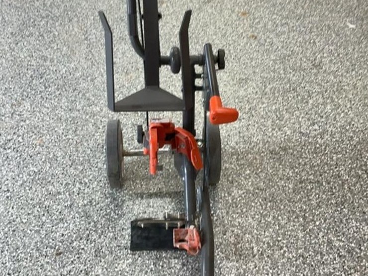 #102-•-husqvarna-saw-cart-image-4