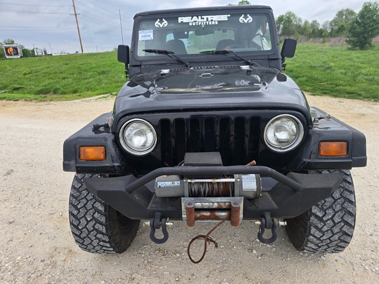 1997-jeep-wrangler-image-19