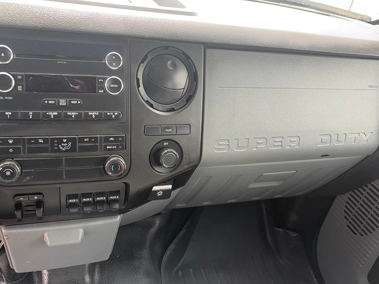 2015-ford-f550-image-12