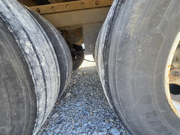 2012-great-dane-van-trailer-image-52