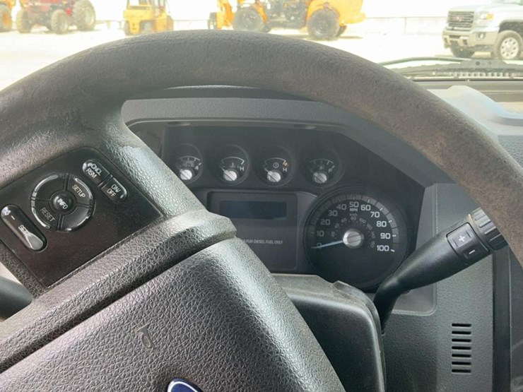 2014-ford-f450-image-25