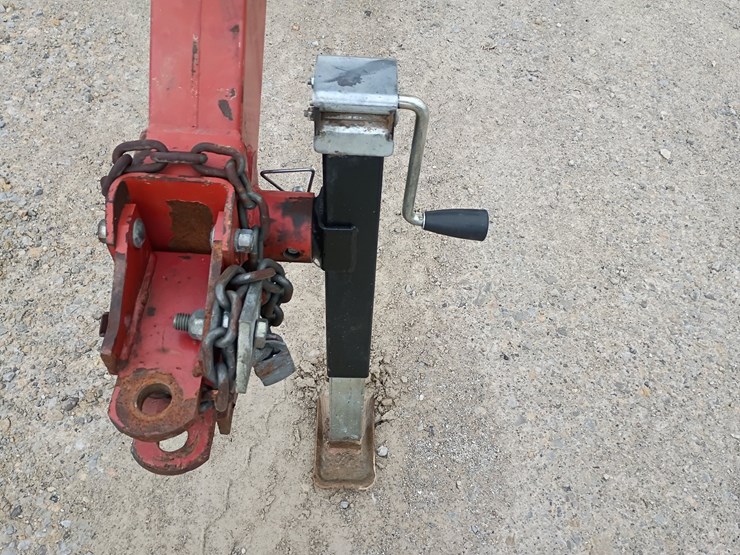 new-holland-216-image-9