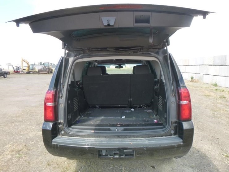 2019-chevrolet-tahoe-image-20