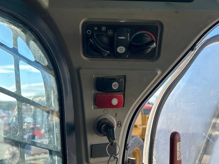 caterpillar-259d-image-47