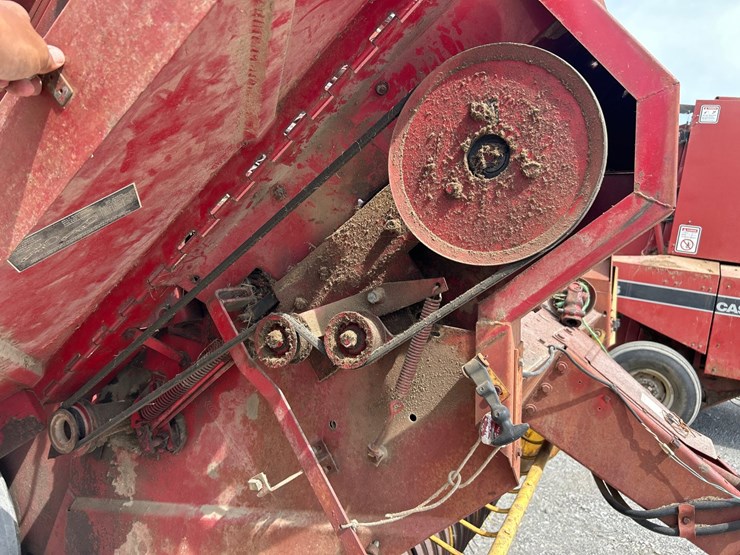 new-holland-852-image-8