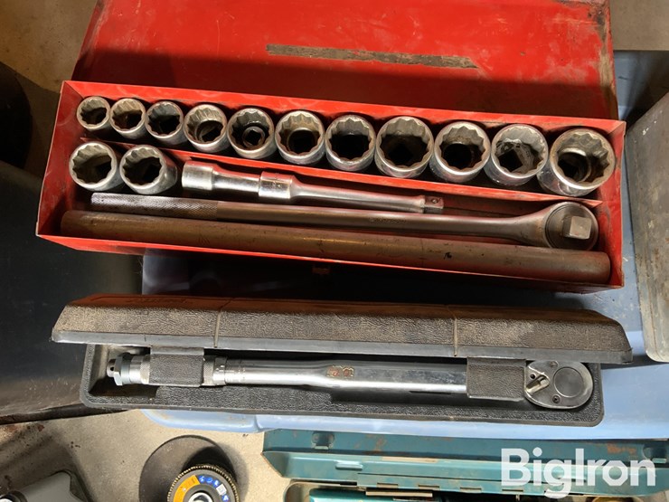 torque-wrench,-saw,-grinder-&-tools-image-9