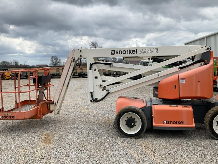 #306-•-2016-snorkel-46'-electric-articulated-boom-lift-image-2
