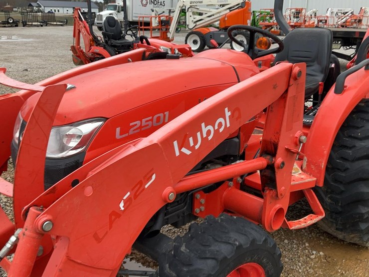 2021-kubota-l2501-image-26