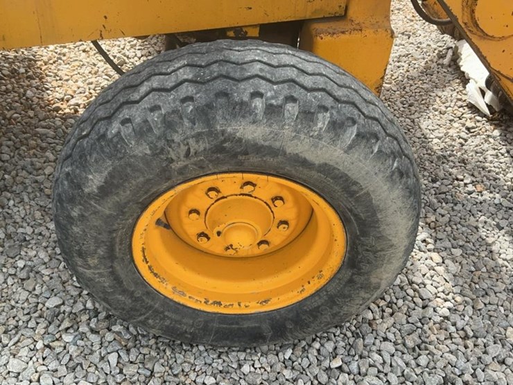 john-deere-310d-image-81