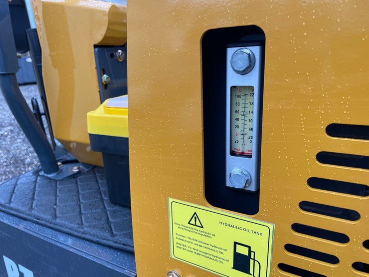 #3292-•-2026-ats-rt12r-mini-excavator-image-9