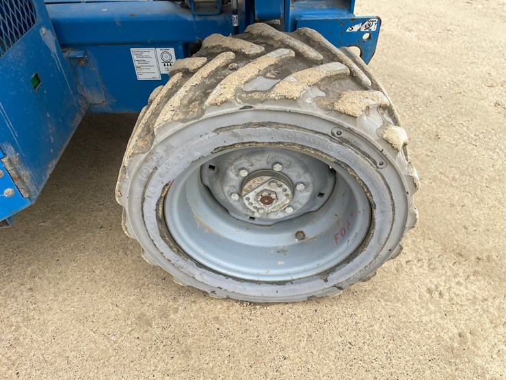 #7514-•-(s-2)-2012-genie-3369-rough-terrain-scissor-lift-image-65