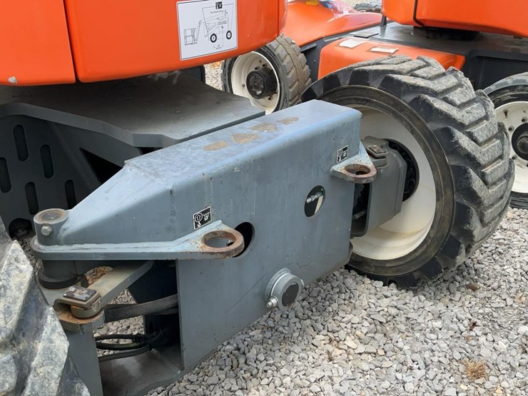 #304-•-2019-snorkel-46'-4wd-articulating-boom-lift-#2-image-12