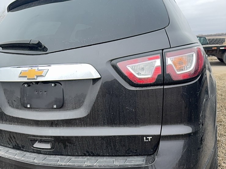 2017-chevrolet-traverse-image-6