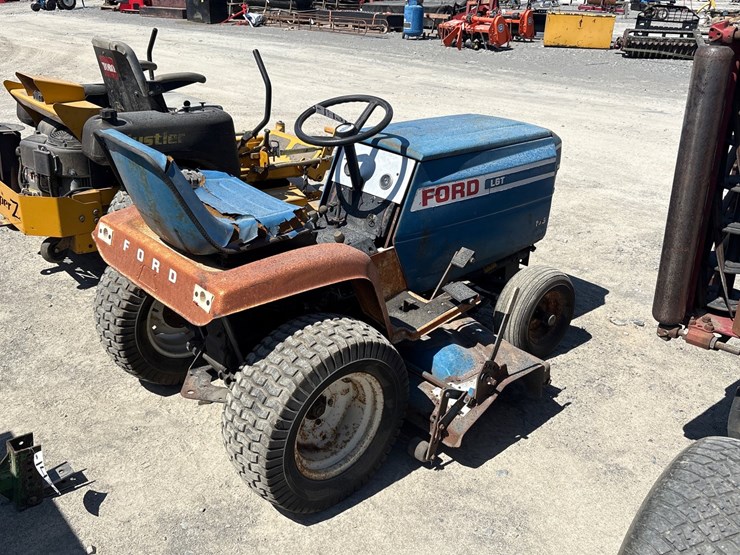 ford-tractor-image-3