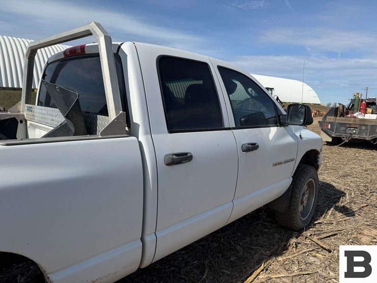 2005-dodge-ram-2500-image-26