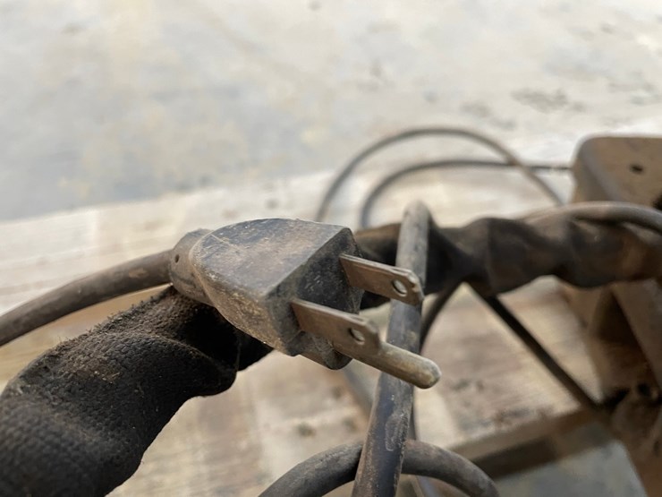 #7552-•-gates-hydraulic-hose-crimper-image-9