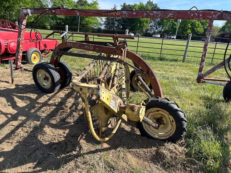 new-holland-256-image-2