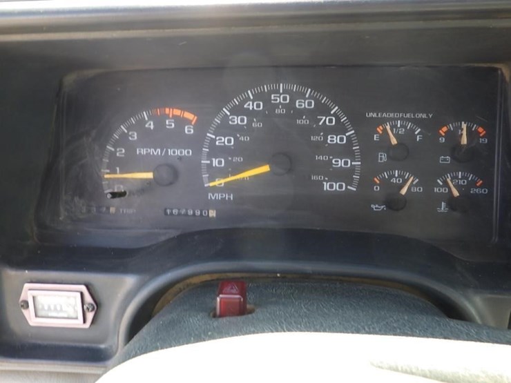 1996-gmc-3500-image-28