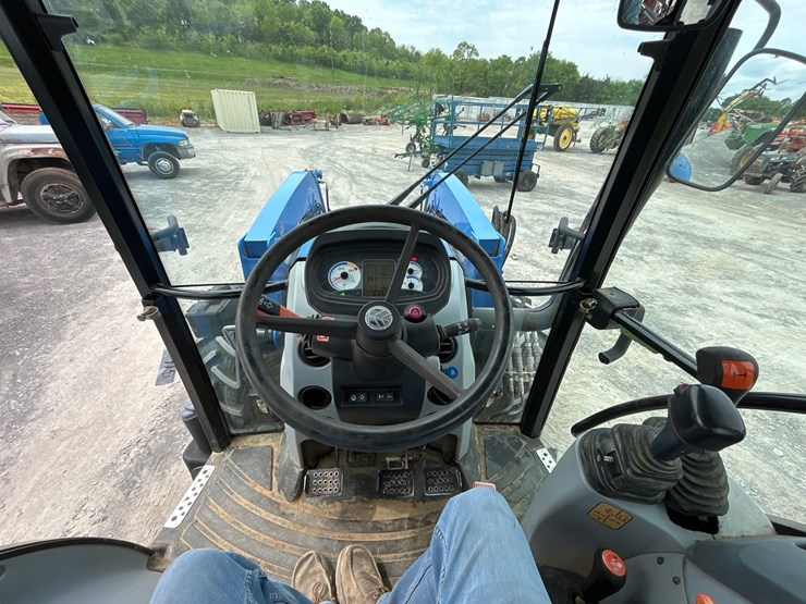 new-holland-t4.95-image-16