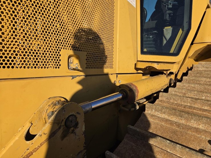 2007-caterpillar-d5n-lgp-image-19