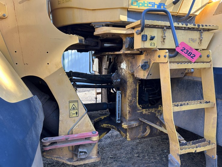 volvo-l250g-image-25