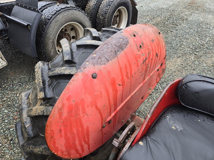 massey-ferguson-35-image-13