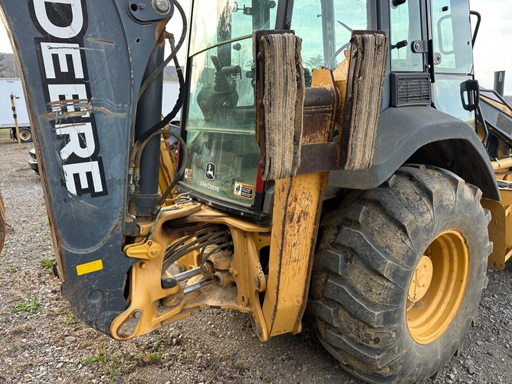 2011-deere-310sj-image-24