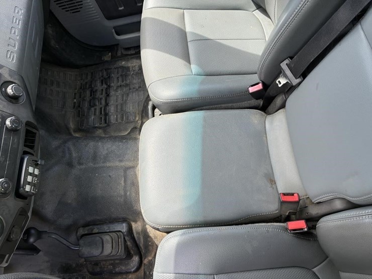 2011-ford-f250-image-18