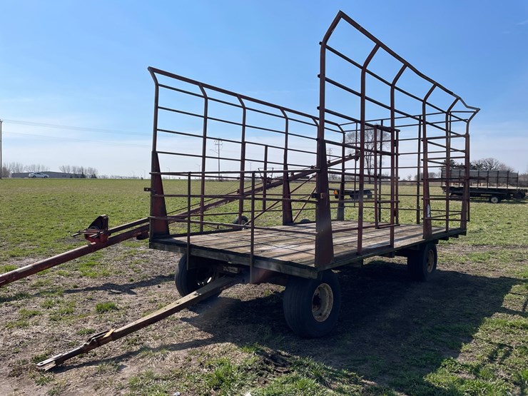 #3098-•-meyers-18'-kicker-wagon-image-1